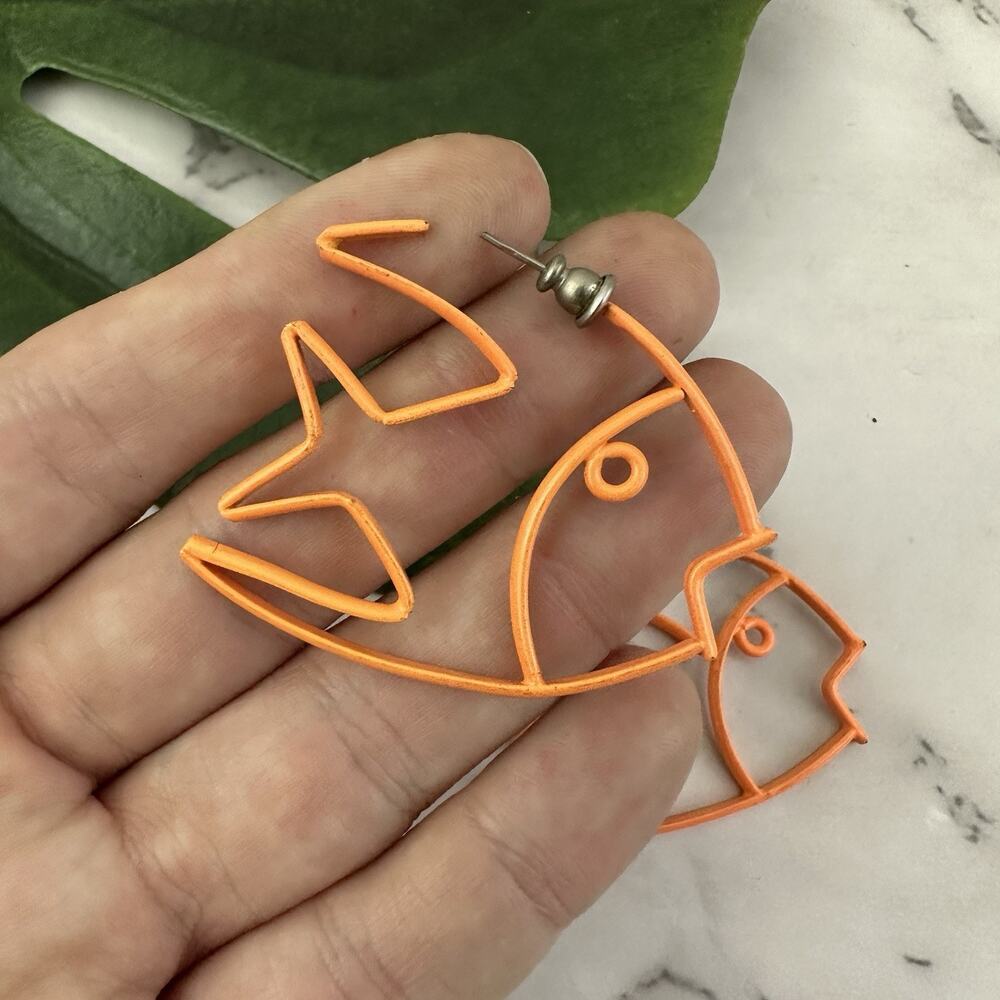 Vintage 90s Angel Fish Shaped Earrings Neon Orange Metal 3d Novelty Tropical - Picture 3 of 3